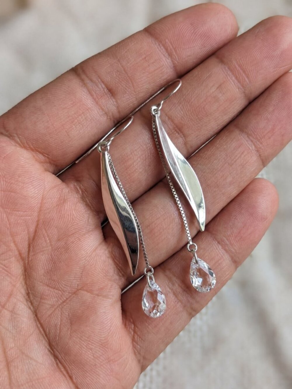 Vintage QVC Diamonique 14K White Gold Leaf Dangle Earrings 2" Drop - Picture 9 of 17